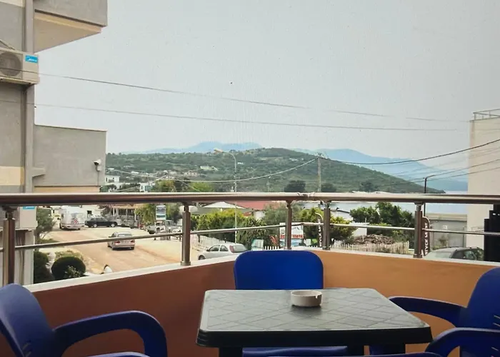 Seaside In Apartment *
